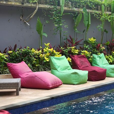 Summer Of Surf Hostel Uluwatu อูงาซัน ภายนอก รูปภาพ