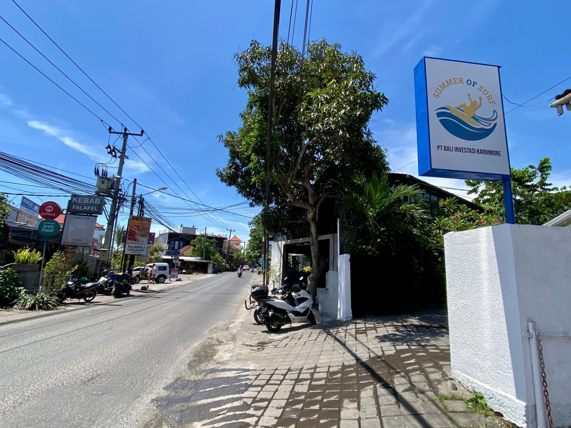 Summer Of Surf Hostel Uluwatu อูงาซัน ภายนอก รูปภาพ