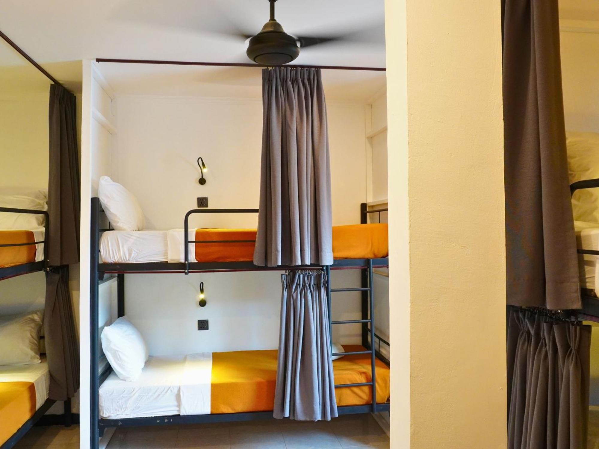 Summer Of Surf Hostel Uluwatu อูงาซัน ภายนอก รูปภาพ