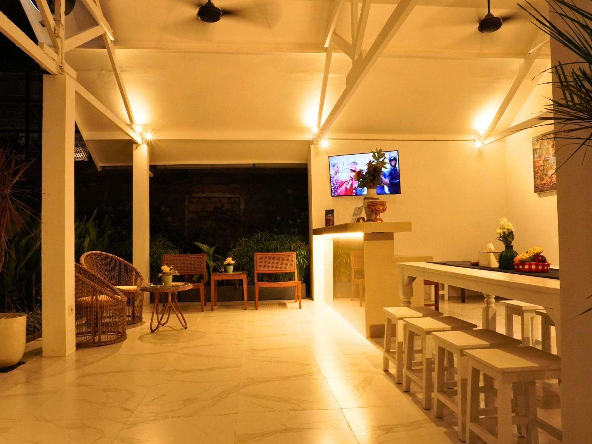 Summer Of Surf Hostel Uluwatu อูงาซัน ภายนอก รูปภาพ